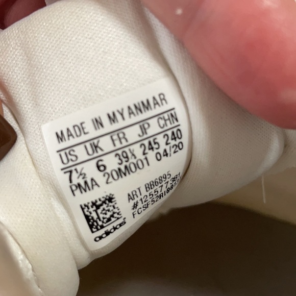 White Addidas for Women - Picture 3 of 4